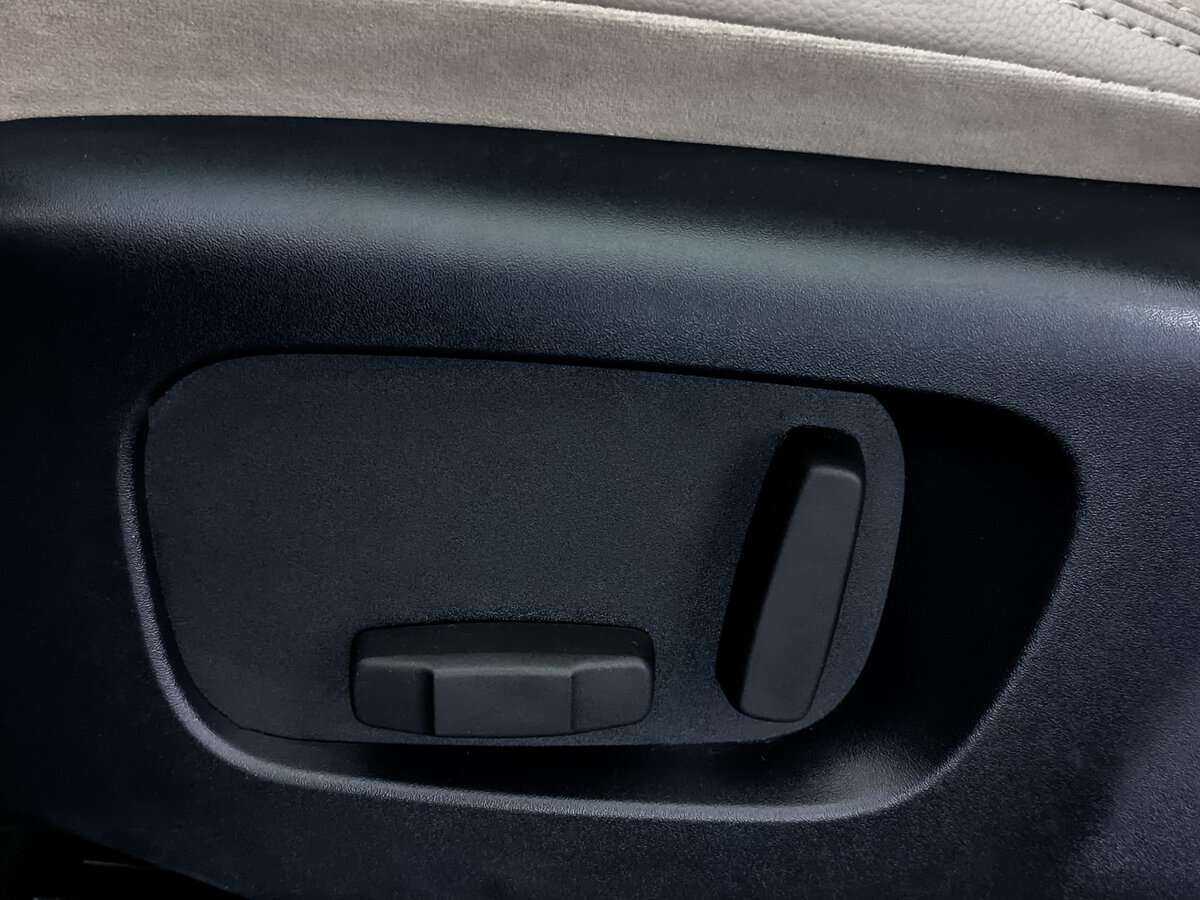 Купить Land Rover Range Rover Velar, 2017, 65 849 км, фото №16