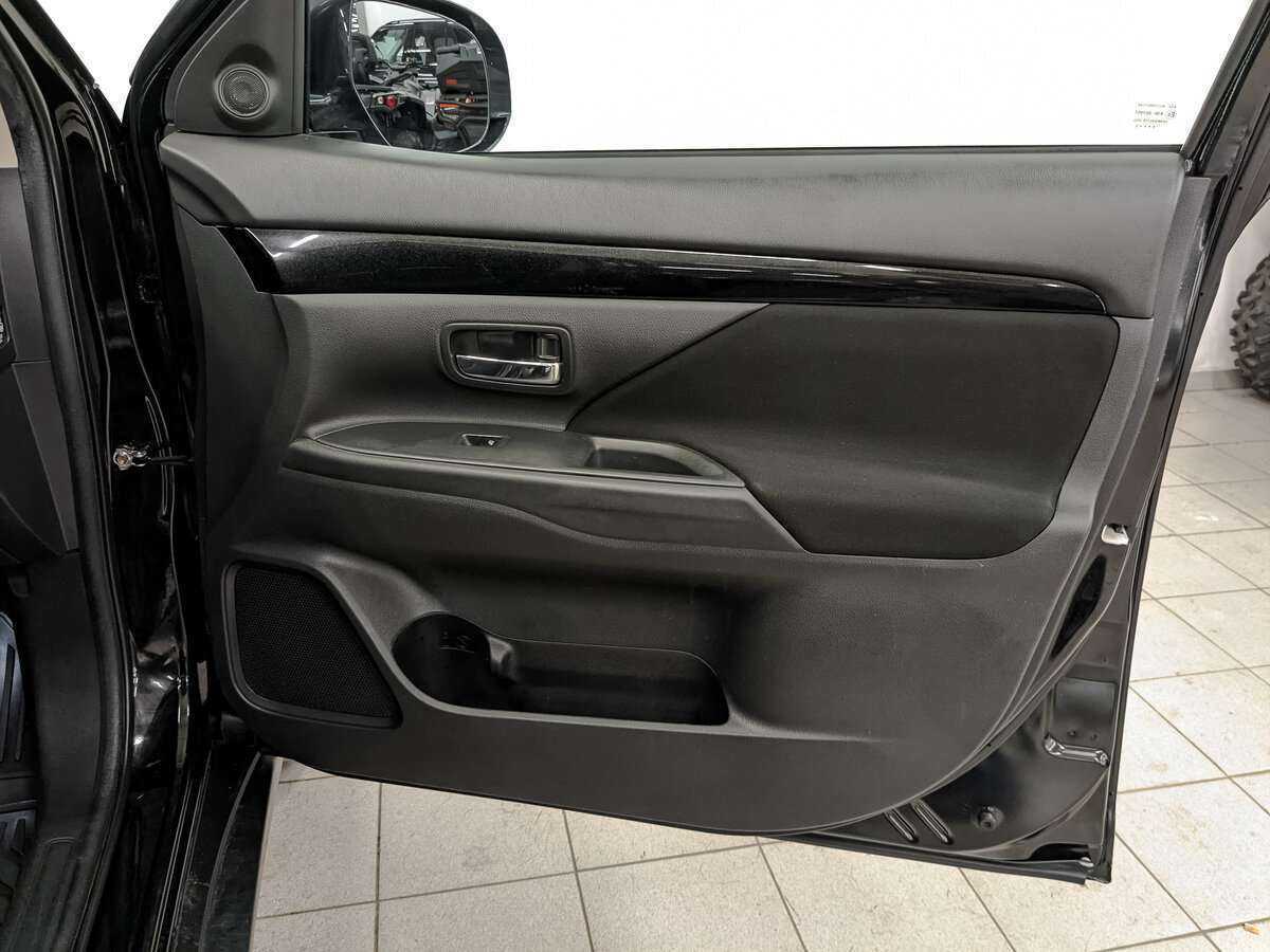 Купить Mitsubishi Outlander, 2020, 158 018 км, фото №21