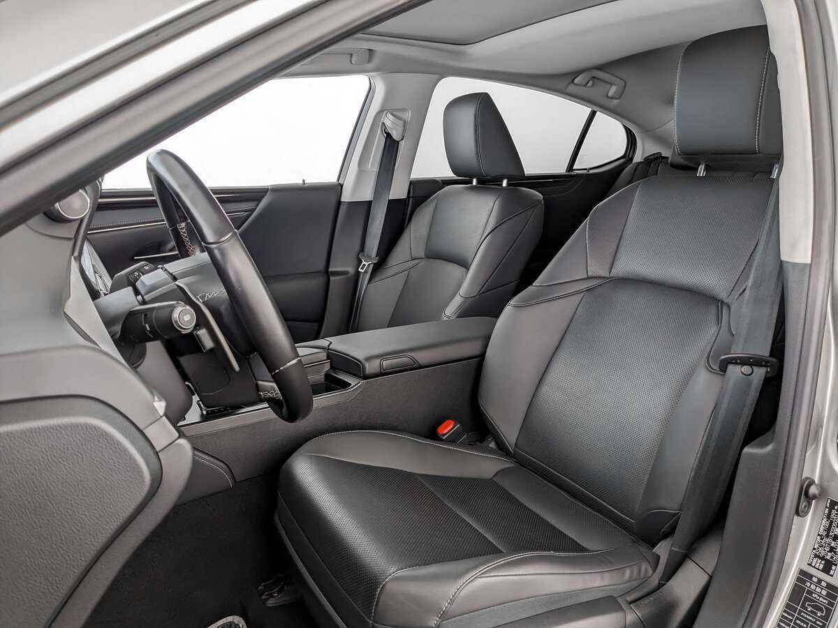 Купить Lexus ES 200, 2020, 89 000 км, фото №17