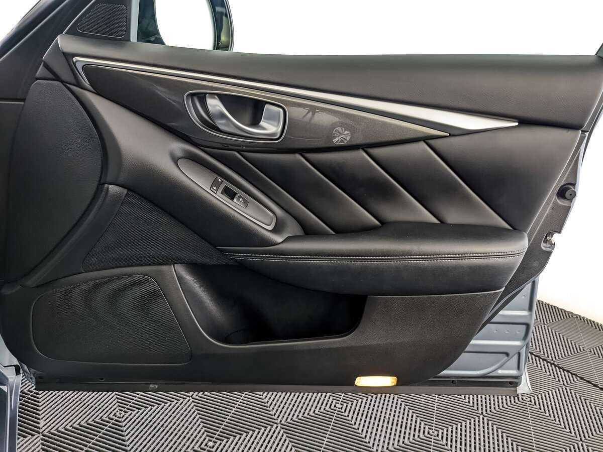 Купить Infiniti Q50, 2016, 107 601 км, фото №20