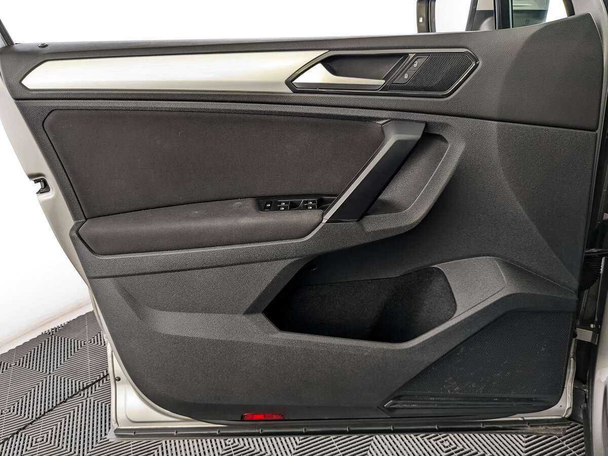 Купить Volkswagen Tiguan, 2017, 107 684 км, фото №15