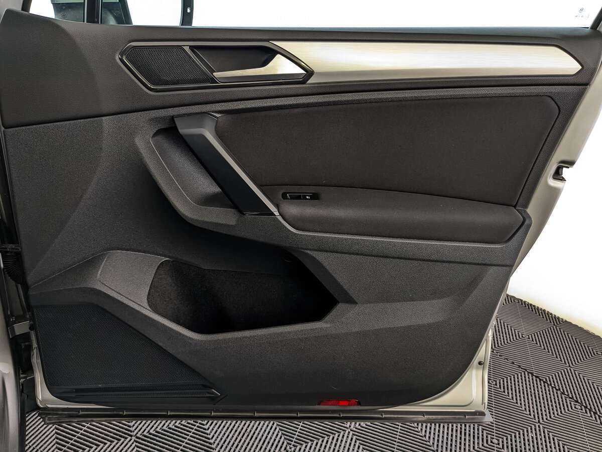 Купить Volkswagen Tiguan, 2017, 107 684 км, фото №20