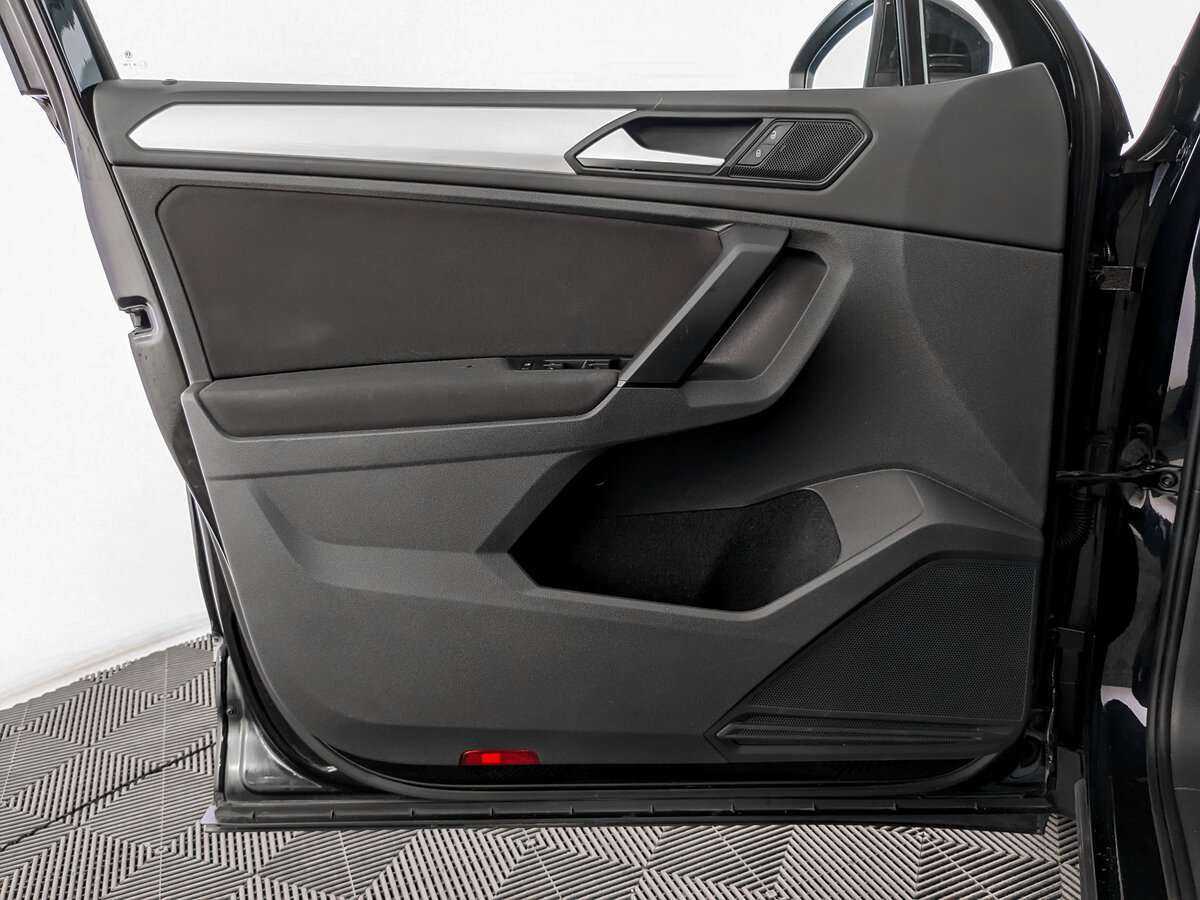 Купить Volkswagen Tiguan, 2021, 81 187 км, фото №15
