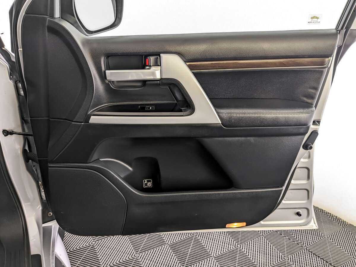 Купить Toyota Land Cruiser, 2018, 314 325 км, фото №21