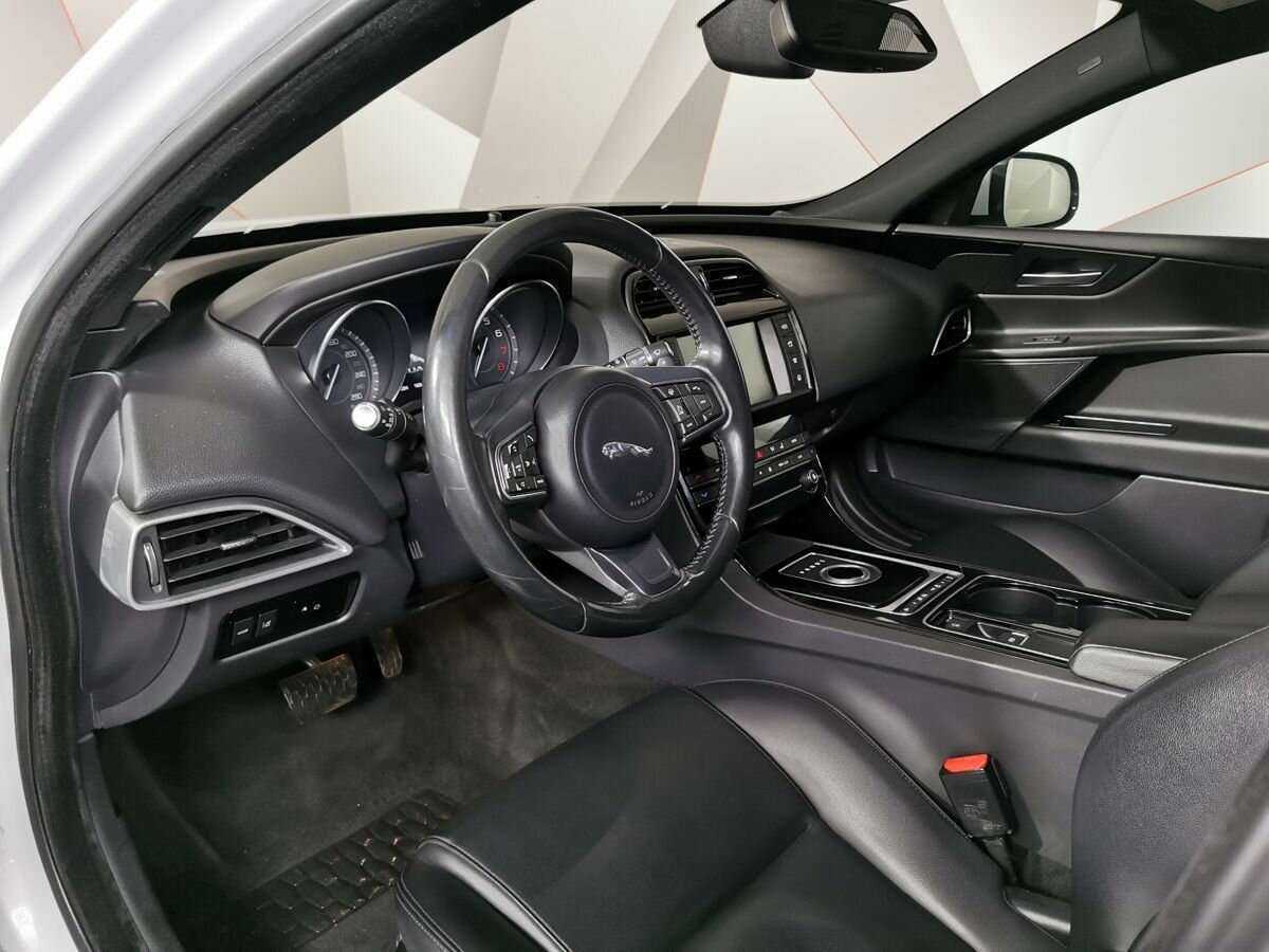 Купить Jaguar XE, 2015, 166 481 км, фото №14