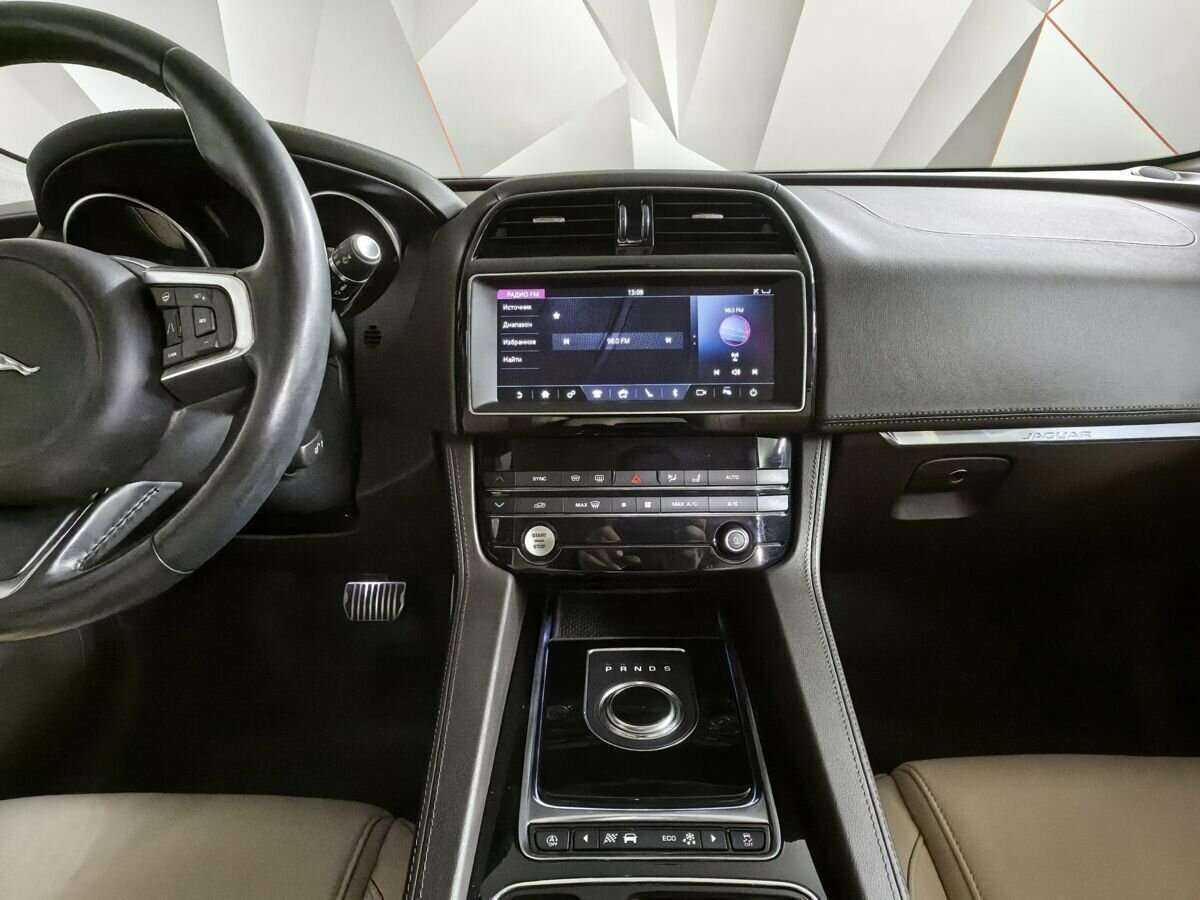 Купить Jaguar F-Pace, 2018, 46 052 км, фото №11