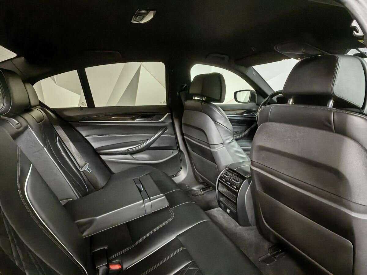 Купить BMW 5 серии 530i xDrive, 2017, 155 765 км, фото №9