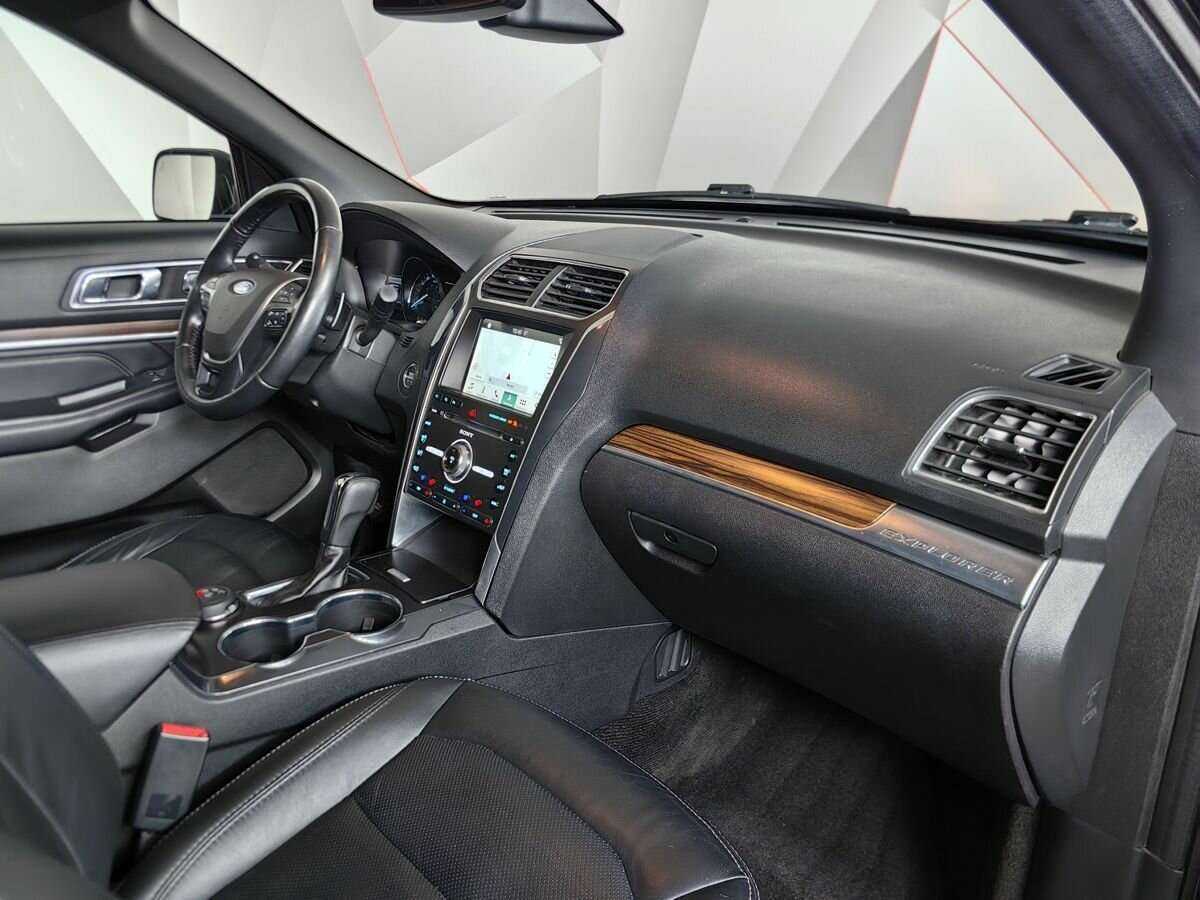 Купить Ford Explorer, 2017, 155 342 км, фото №9