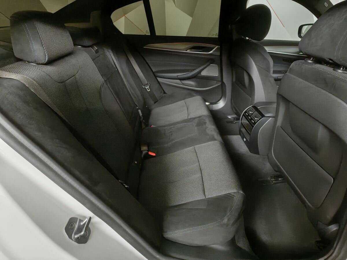 Купить BMW 5 серии 530i xDrive, 2019, 87 553 км, фото №10