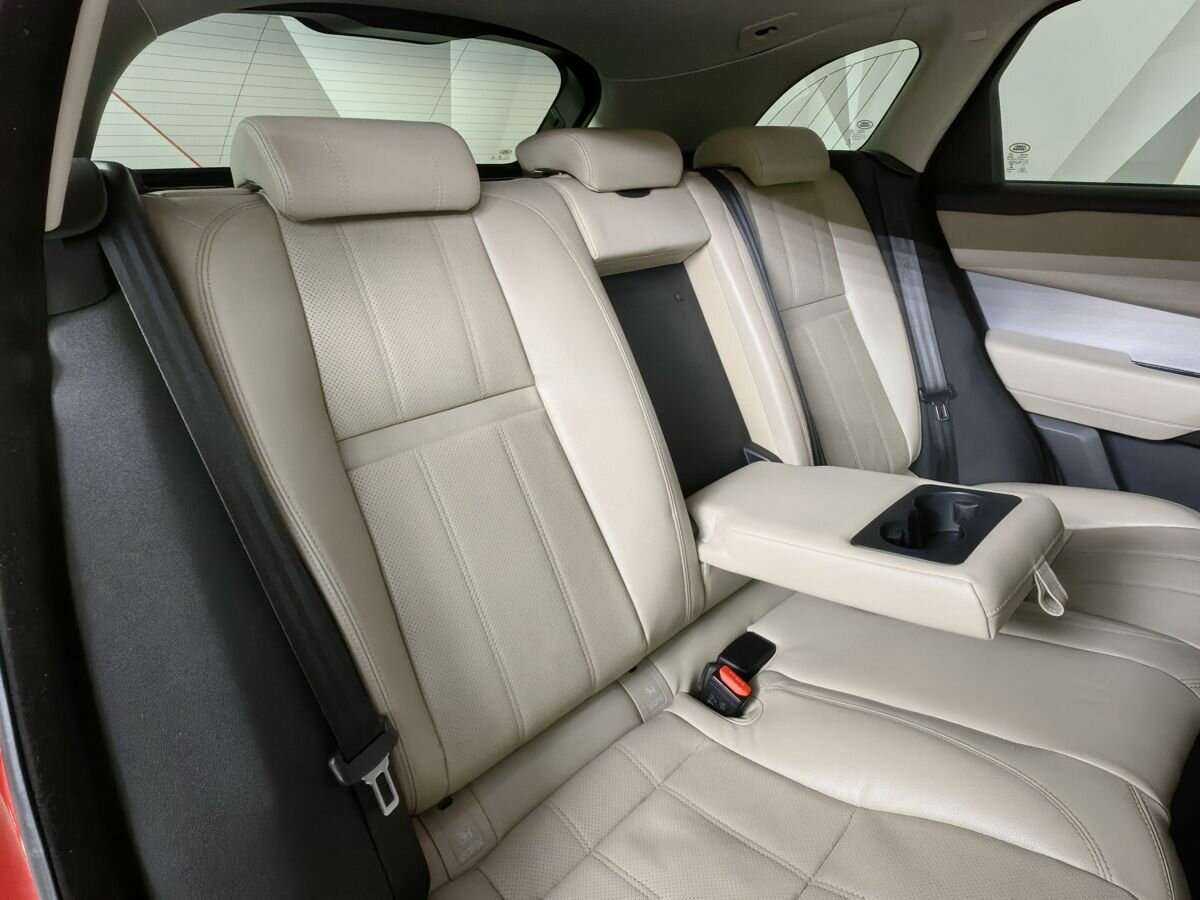 Купить Land Rover Range Rover Velar, 2018, 151 736 км, фото №12