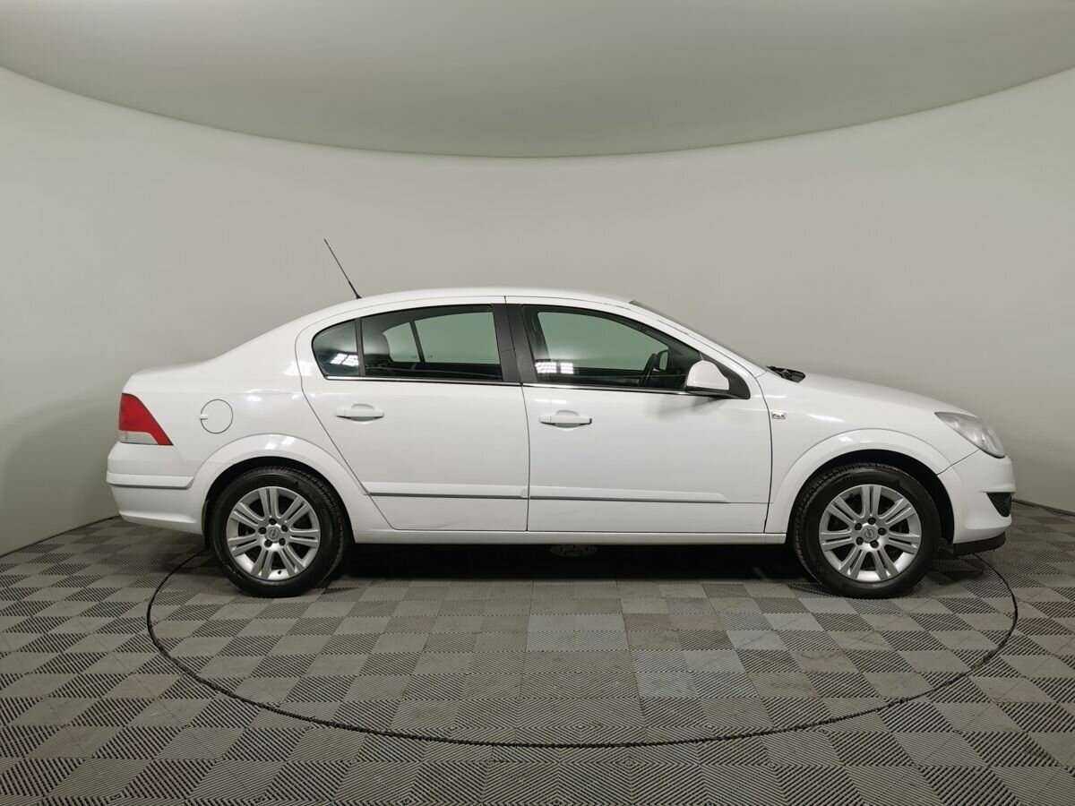 Купить Opel Astra, 2011, 183 818 км, фото №6