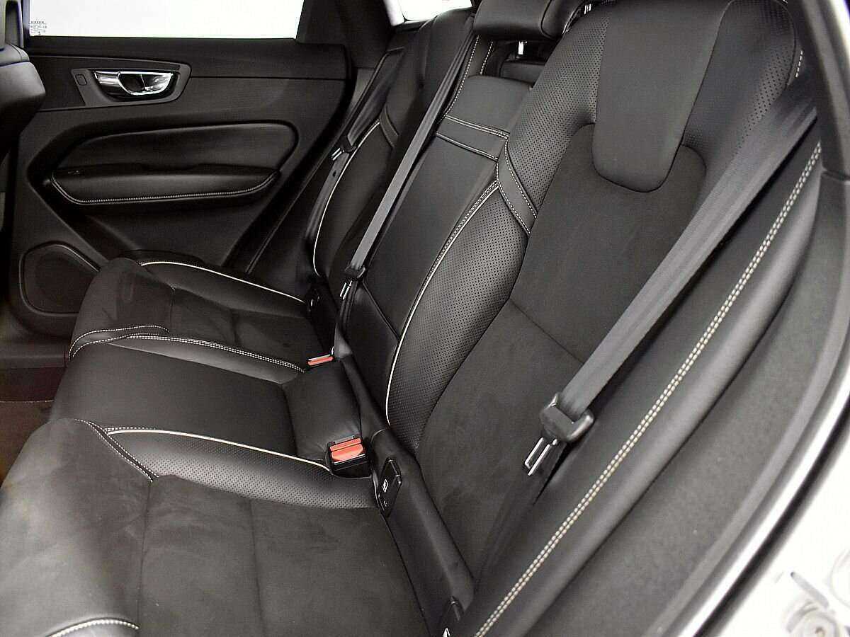 Купить Volvo XC60, 2018, 215 353 км, фото №11