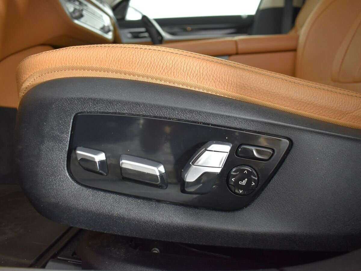 Купить BMW 7 серии Long 730Ld xDrive, 2020, 92 814 км, фото №12