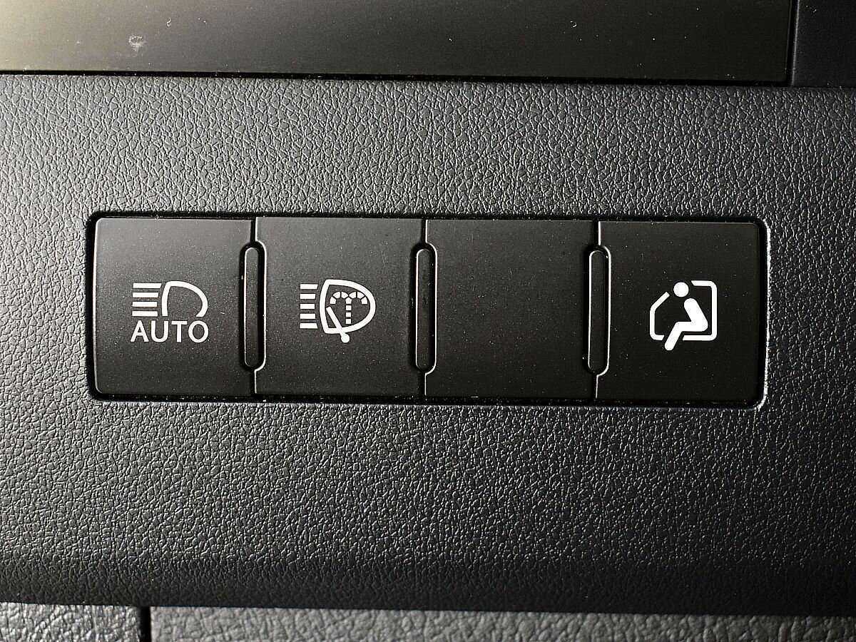 Купить Lexus LX 570, 2016, 131 664 км, фото №10