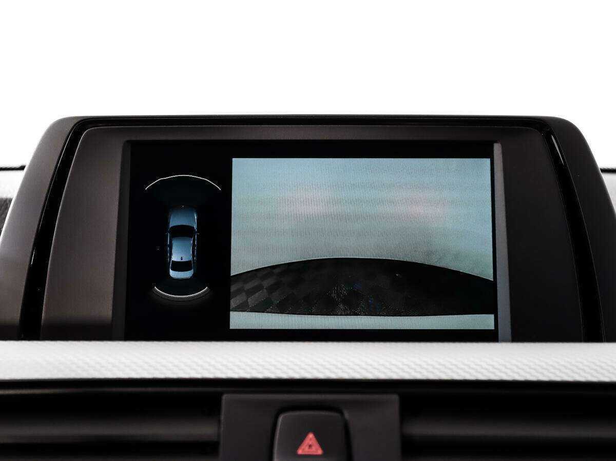 Купить BMW 3 серии 320i xDrive, 2018, 48 899 км, фото №16