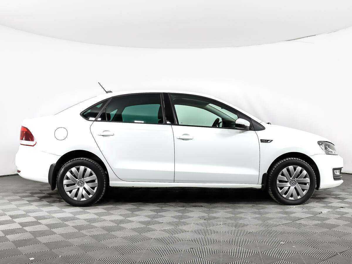 Купить Volkswagen Polo, 2018, 133 140 км, фото №4