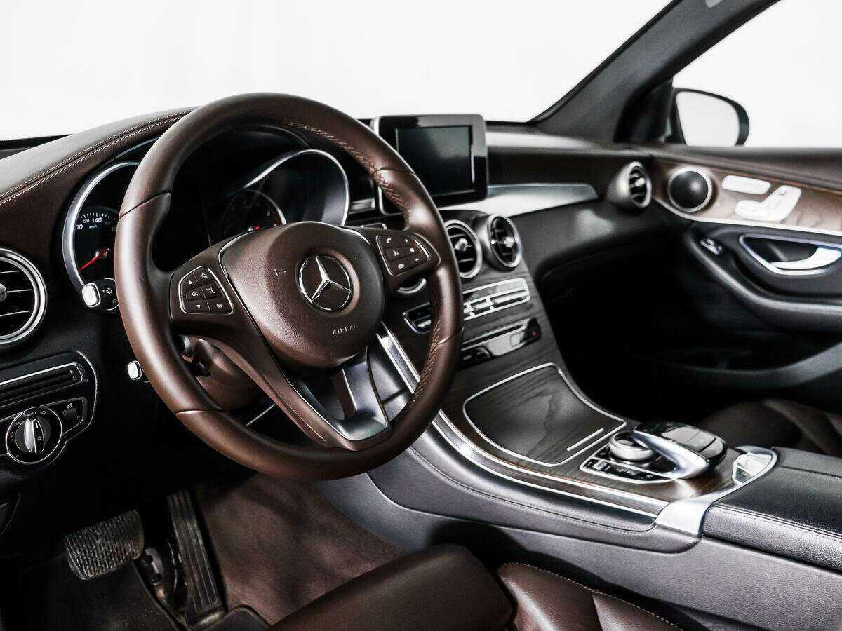 Купить Mercedes-Benz GLC 300, 2015, 131 564 км, фото №9