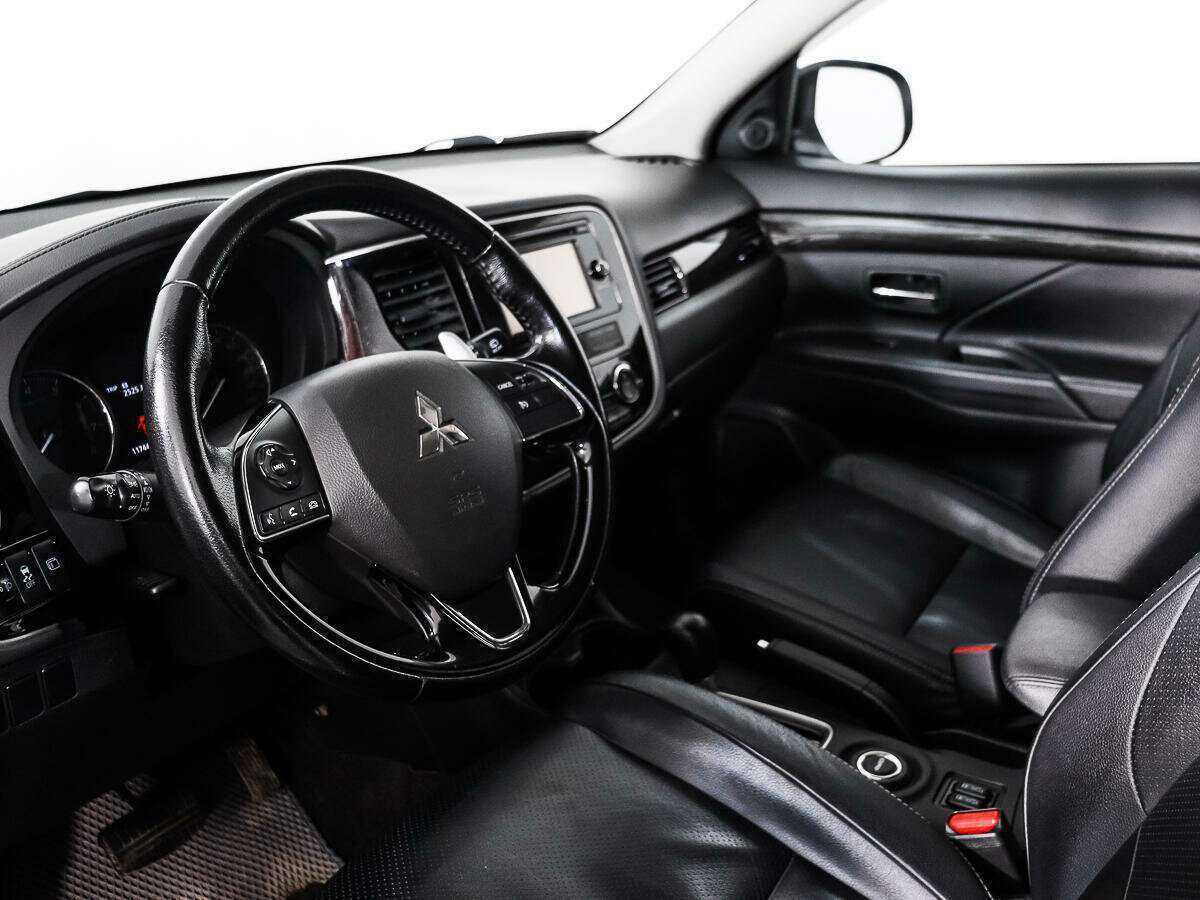 Купить Mitsubishi Outlander, 2016, 117 437 км, фото №9