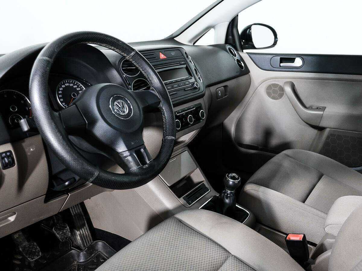 Купить Volkswagen Golf Plus, 2011, 133 893 км, фото №9