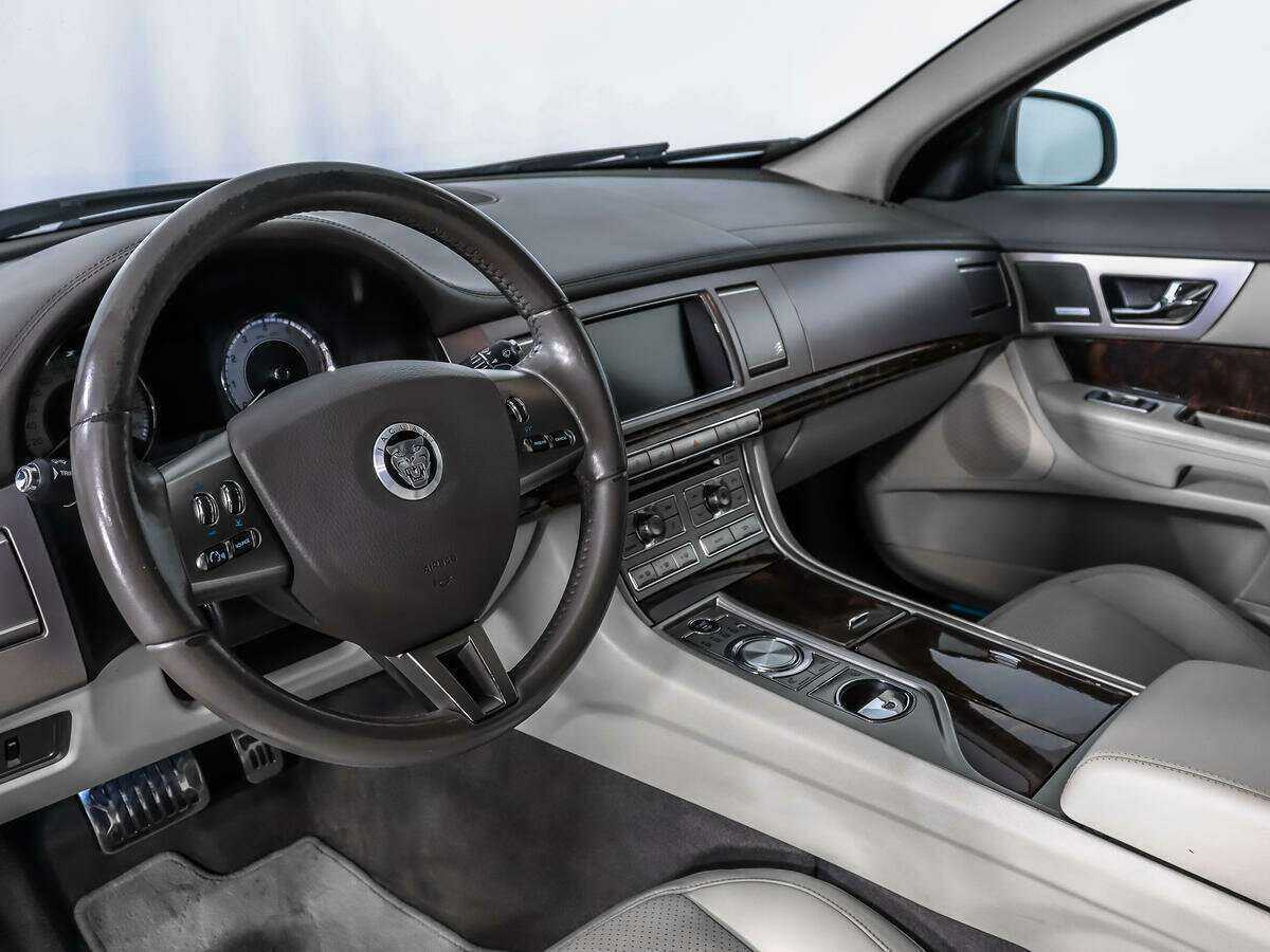 Купить Jaguar XF, 2008, 238 759 км, фото №9