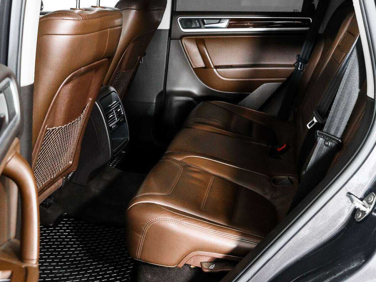 Купить Volkswagen Touareg, 2011, 197 133 км, фото №11