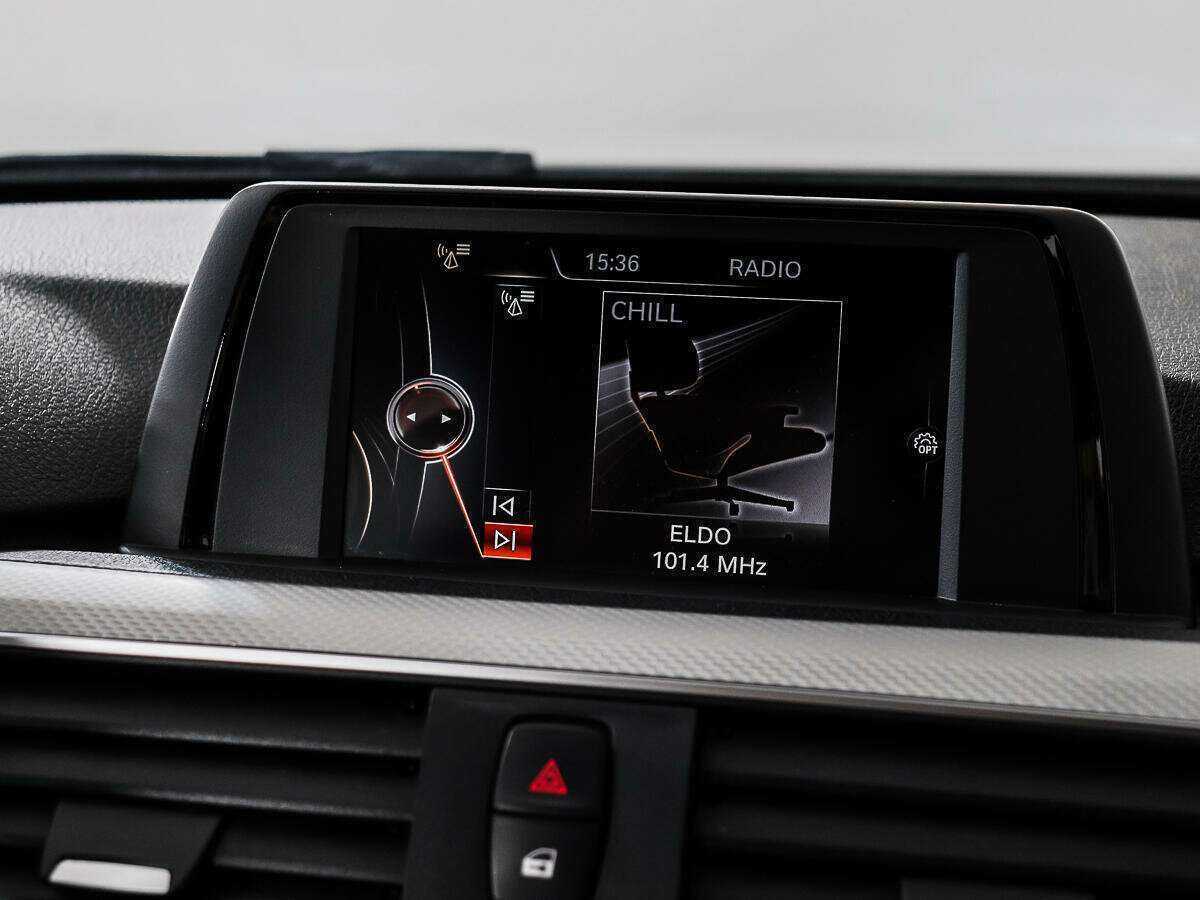 Купить BMW 3 серии 320i xDrive, 2015, 157 892 км, фото №12