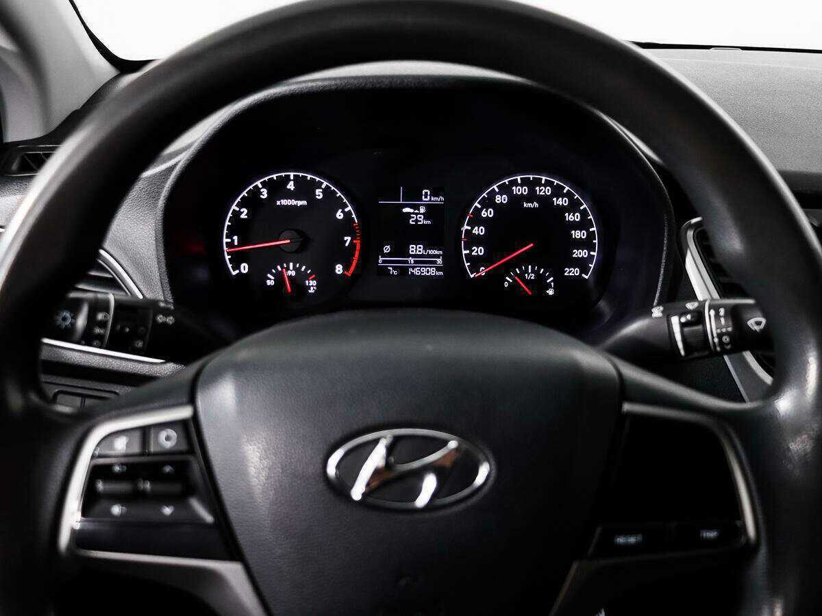 Купить Hyundai Solaris, 2019, 146 826 км, фото №15