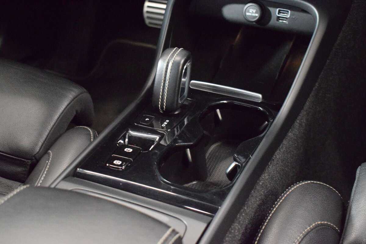 Купить Volvo XC40, 2019, 83 876 км, фото №16