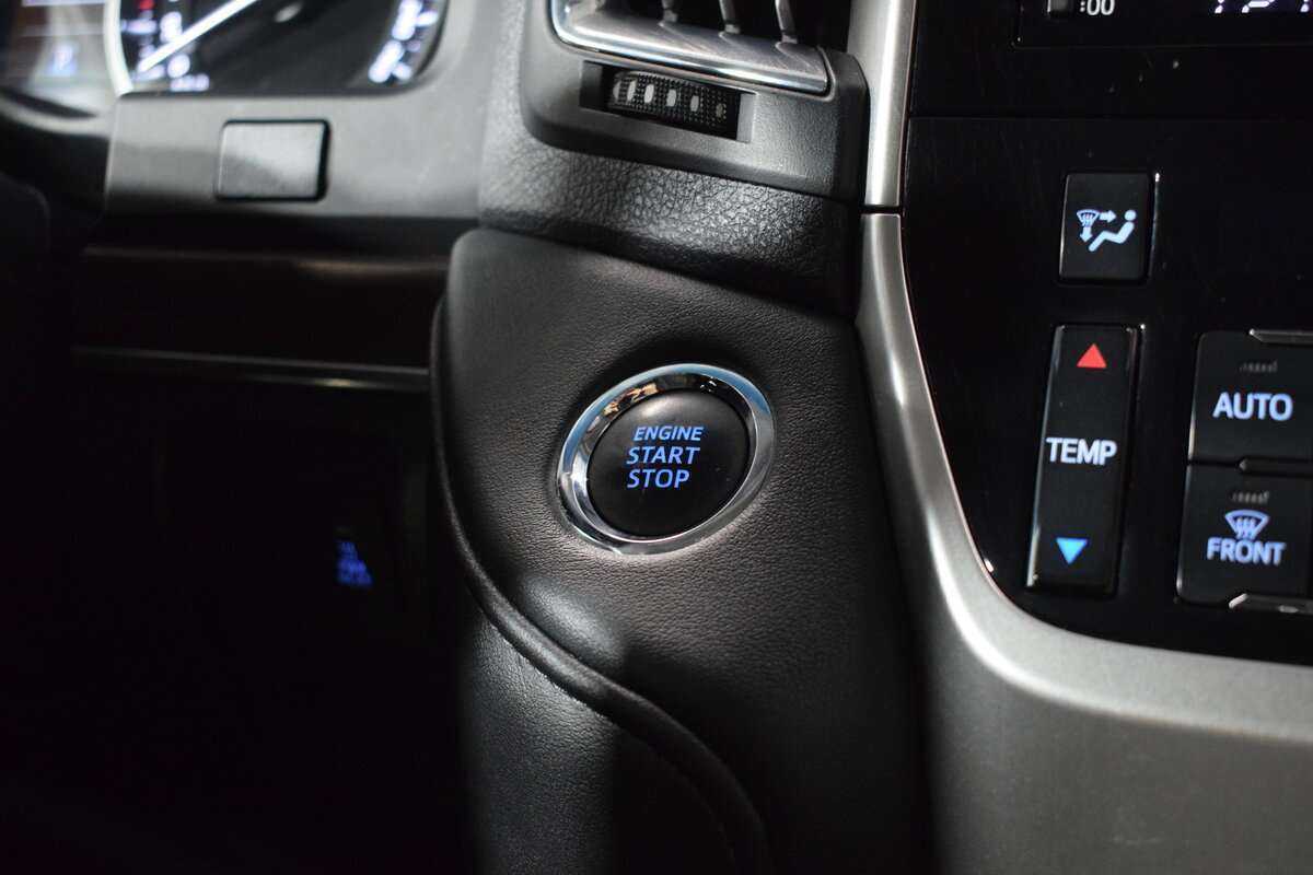 Купить Toyota Land Cruiser, 2015, 137 315 км, фото №24