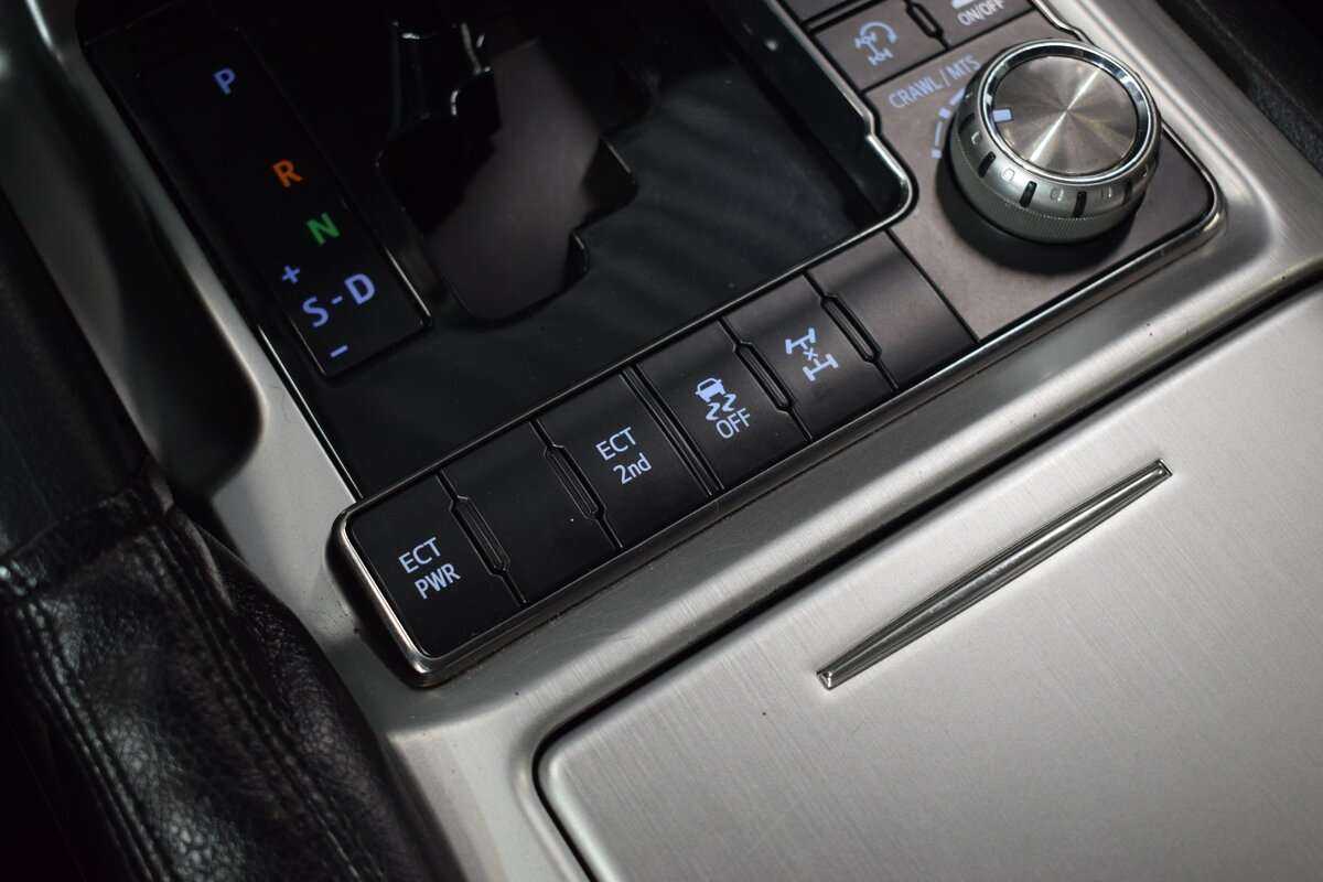 Купить Toyota Land Cruiser, 2015, 137 315 км, фото №31