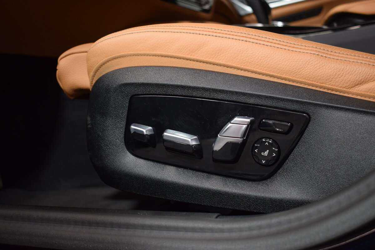 Купить BMW 5 серии 520i, 2023, 11 731 км, фото №15