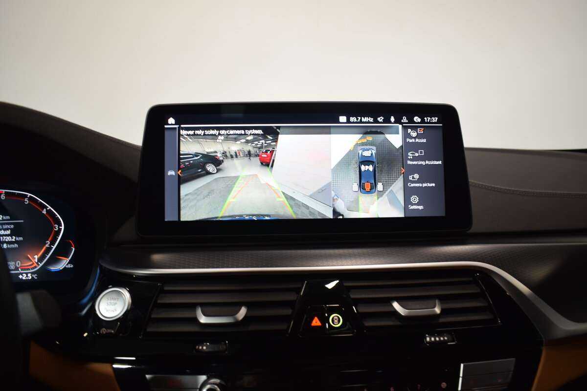 Купить BMW 5 серии 520i, 2023, 11 731 км, фото №27