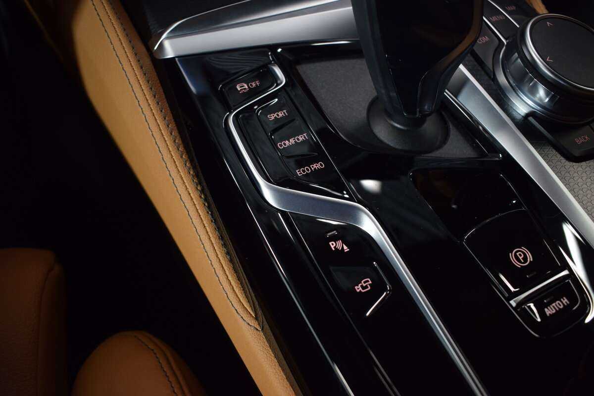 Купить BMW 5 серии 520i, 2023, 11 731 км, фото №32