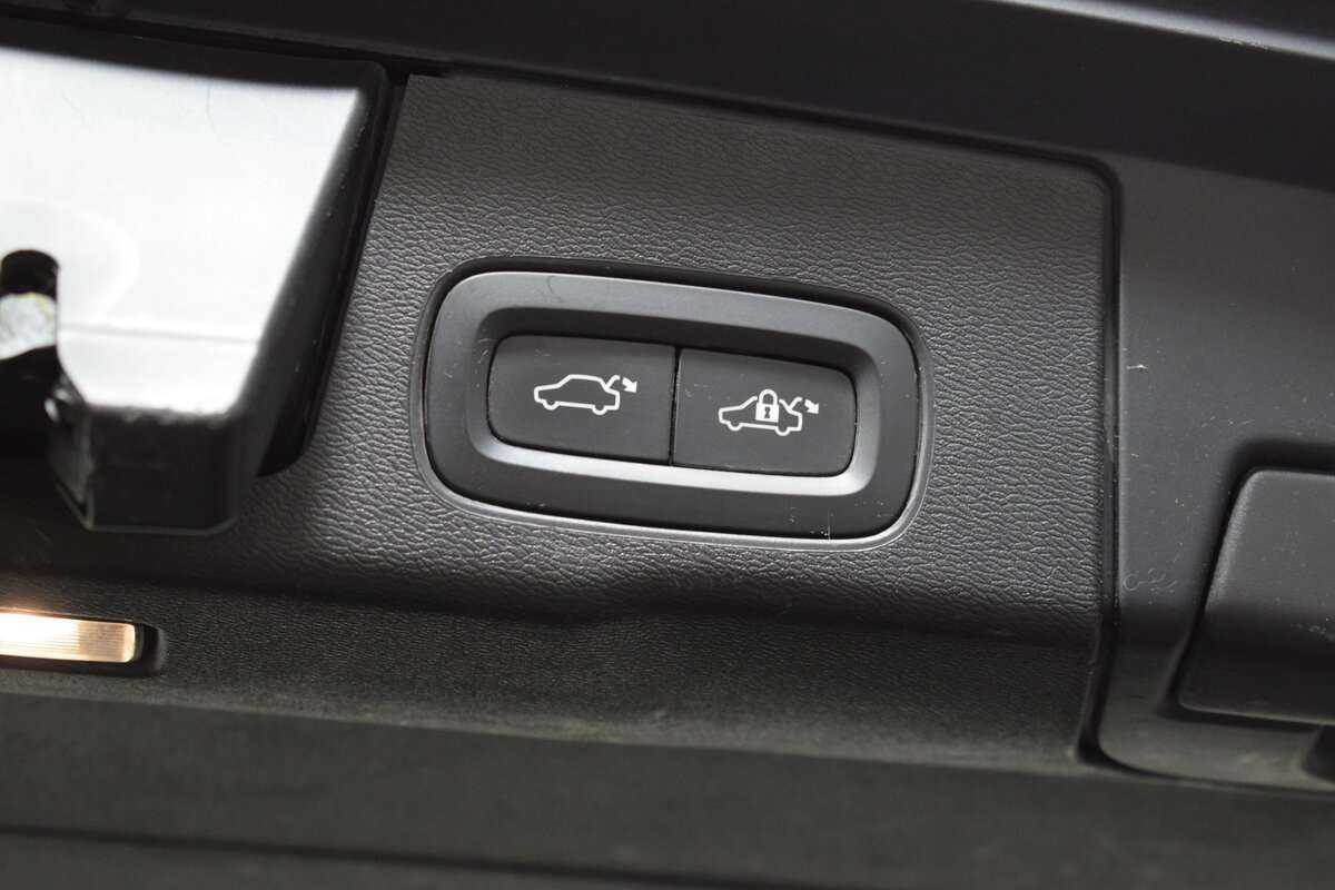 Купить Volvo XC60, 2020, 131 511 км, фото №7