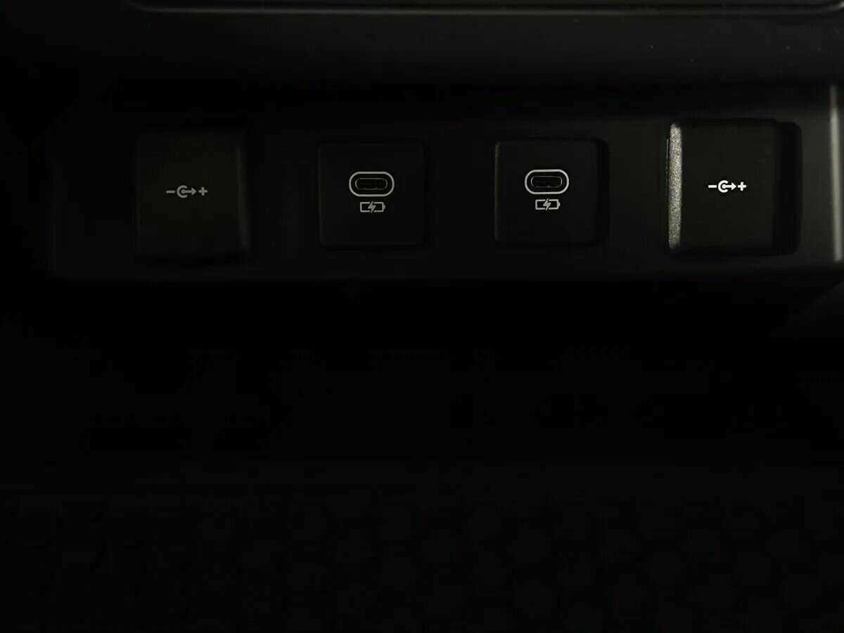 Купить Land Rover Defender 110, 2021, 66 500 км, фото №17