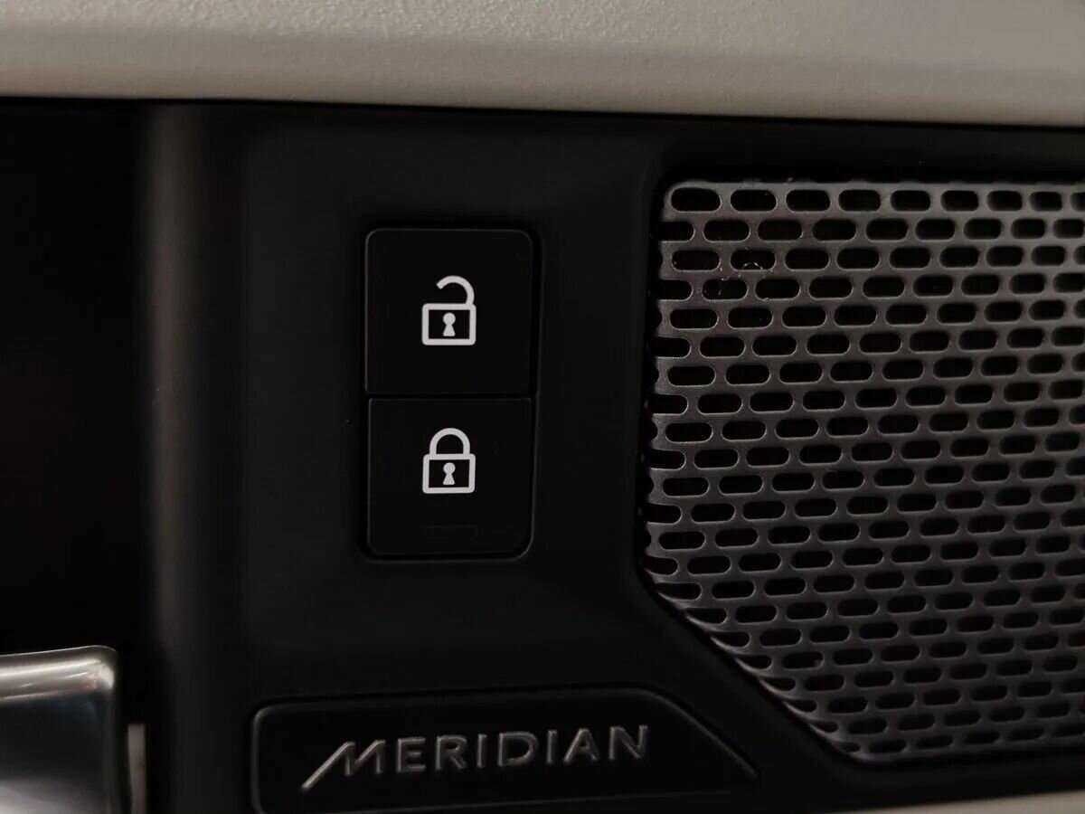 Купить Land Rover Defender 110, 2021, 66 500 км, фото №21