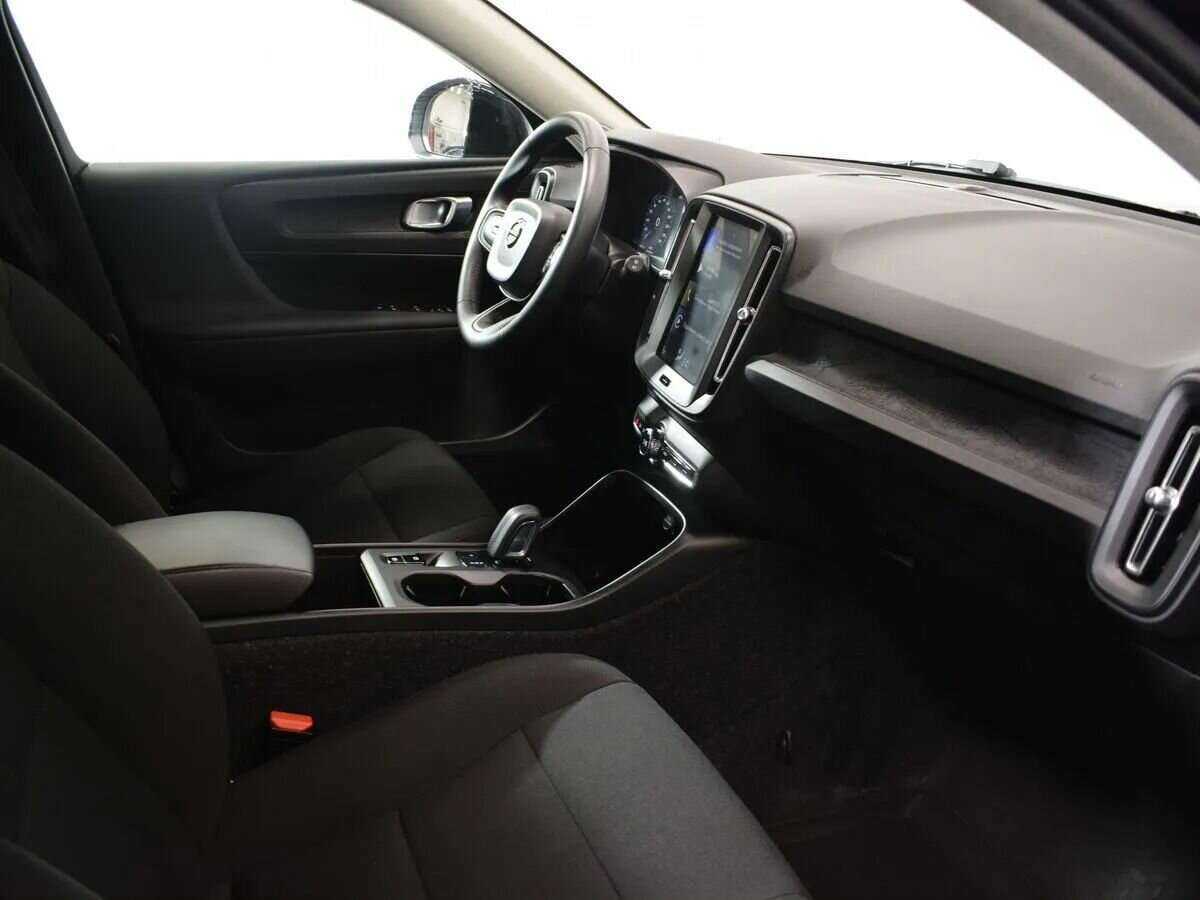 Купить Volvo XC40, 2019, 50 001 км, фото №9