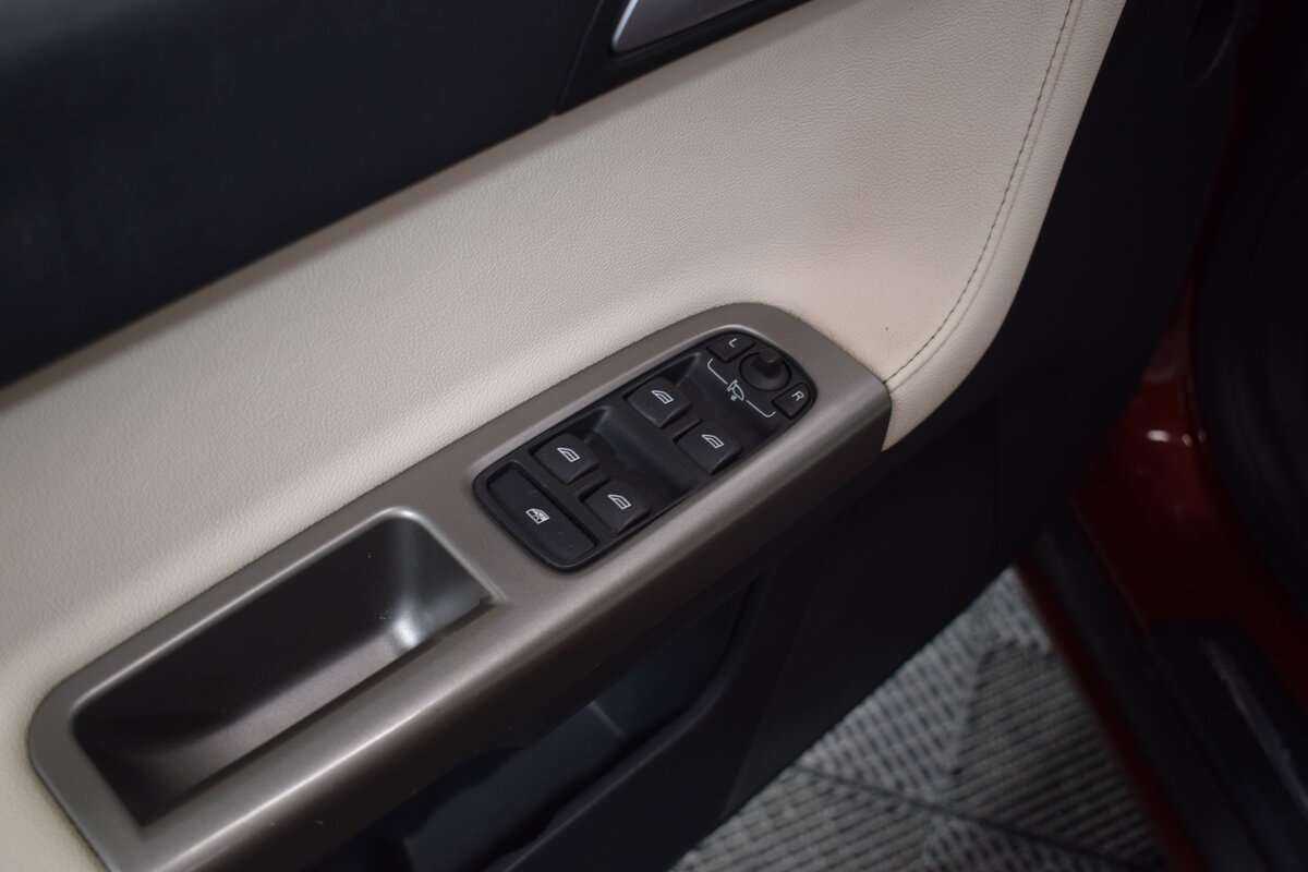 Купить Volvo S40, 2010, 124 000 км, фото №9