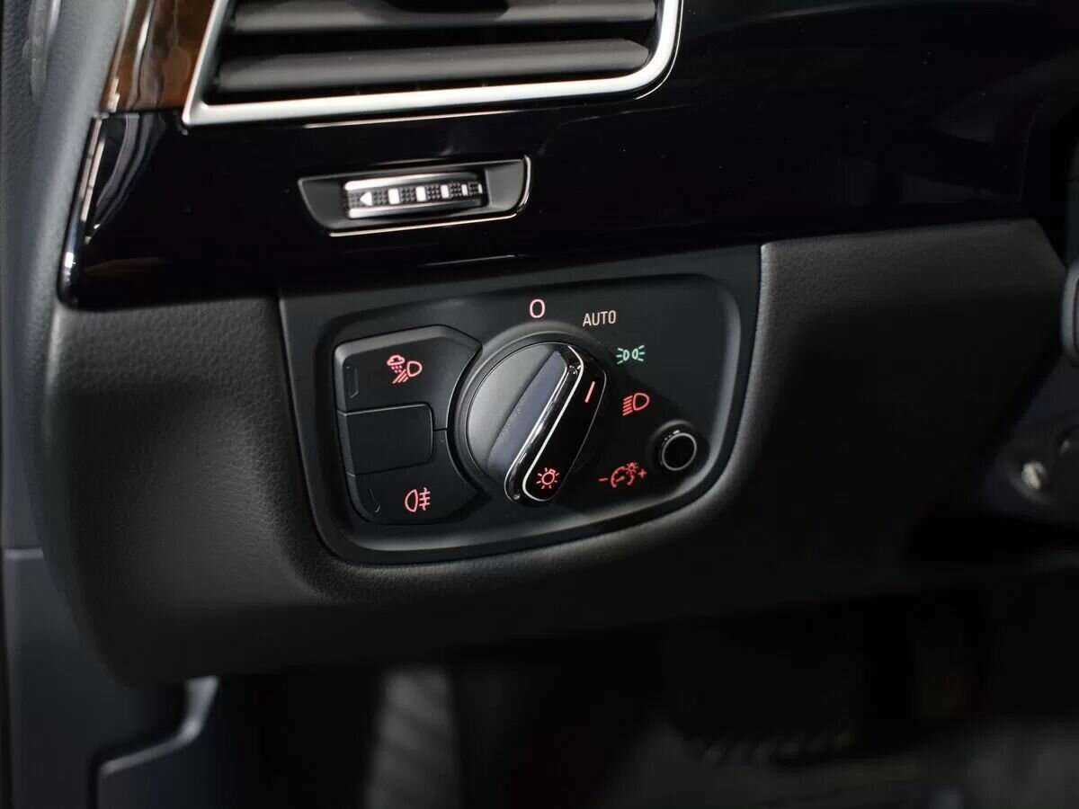 Купить Audi A8 Long, 2015, 56 002 км, фото №14