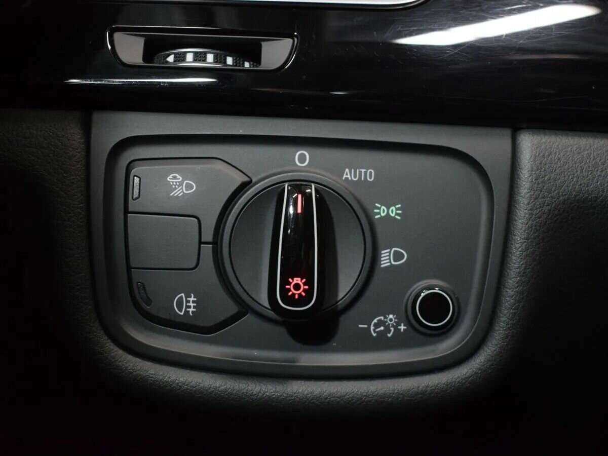 Купить Audi A8 Long, 2015, 94 000 км, фото №26