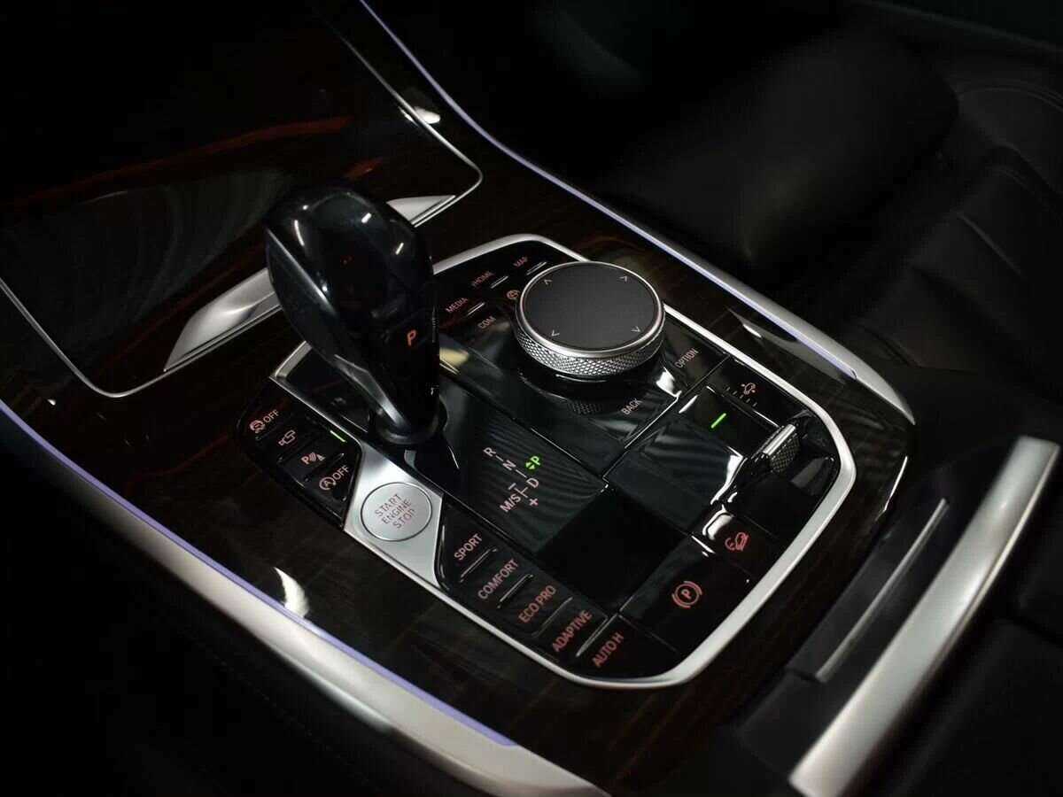 Купить BMW X7 30d, 2019, 76 331 км, фото №17