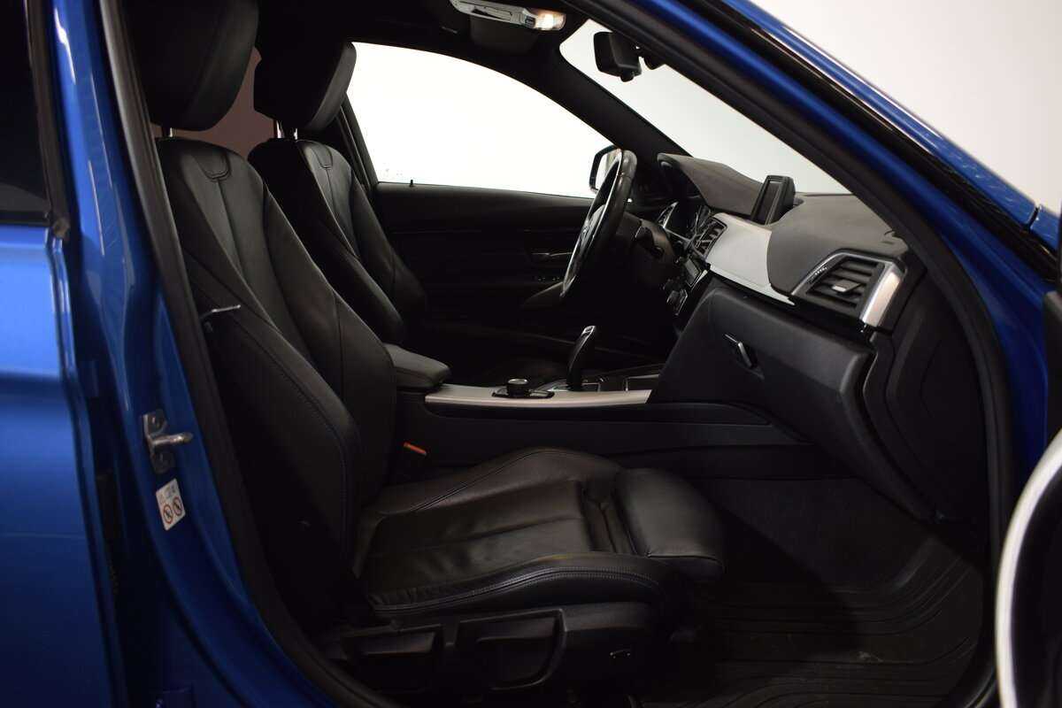 Купить BMW 3 серии 320i xDrive, 2018, 90 687 км, фото №15
