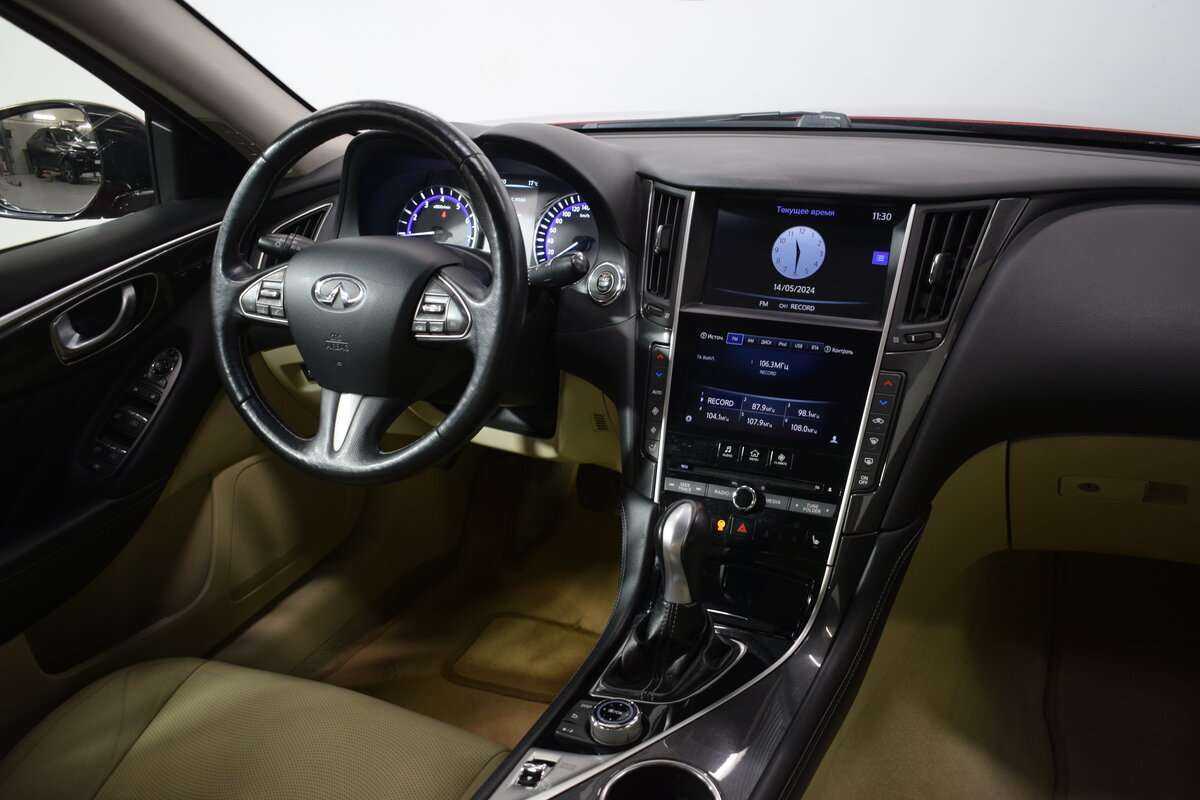 Купить Infiniti Q50, 2015, 263 000 км, фото №12