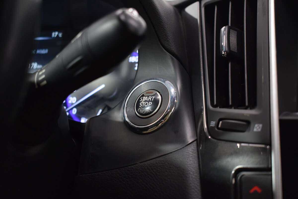 Купить Infiniti Q50, 2015, 263 000 км, фото №24