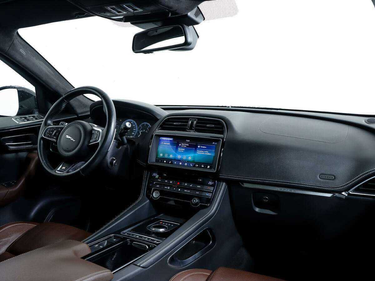 Купить Jaguar F-Pace, 2017, 117 745 км, фото №9
