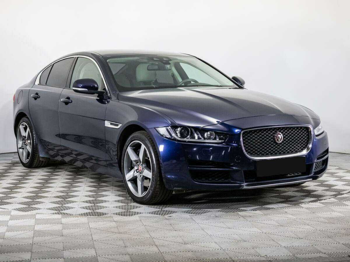 Jaguar XE