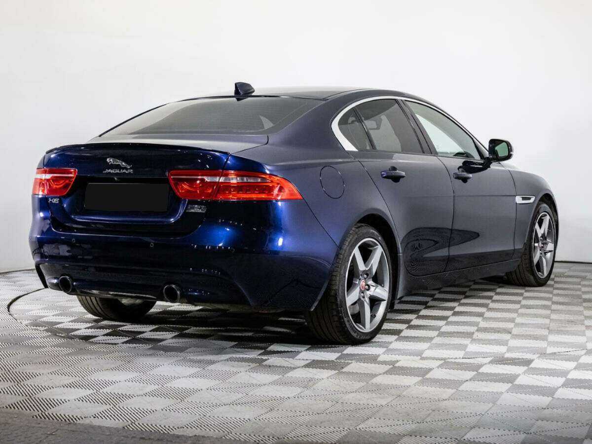Купить Jaguar XE, 2017, 76 265 км, фото №5