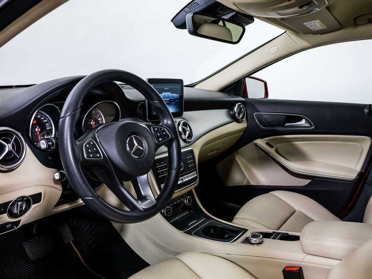 Купить Mercedes-Benz GLA 250, 2017, 57 900 км, фото №10