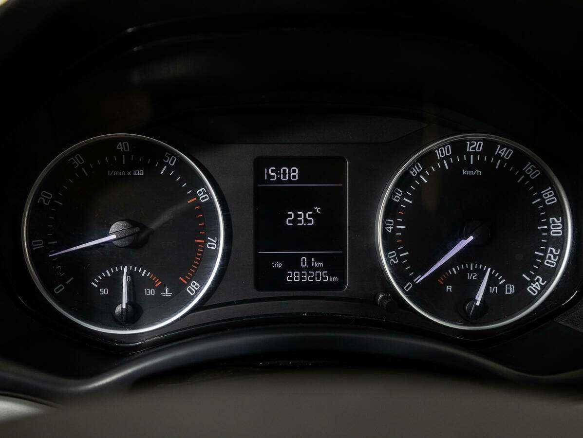 Купить Skoda Octavia, 2011, 282 910 км, фото №11