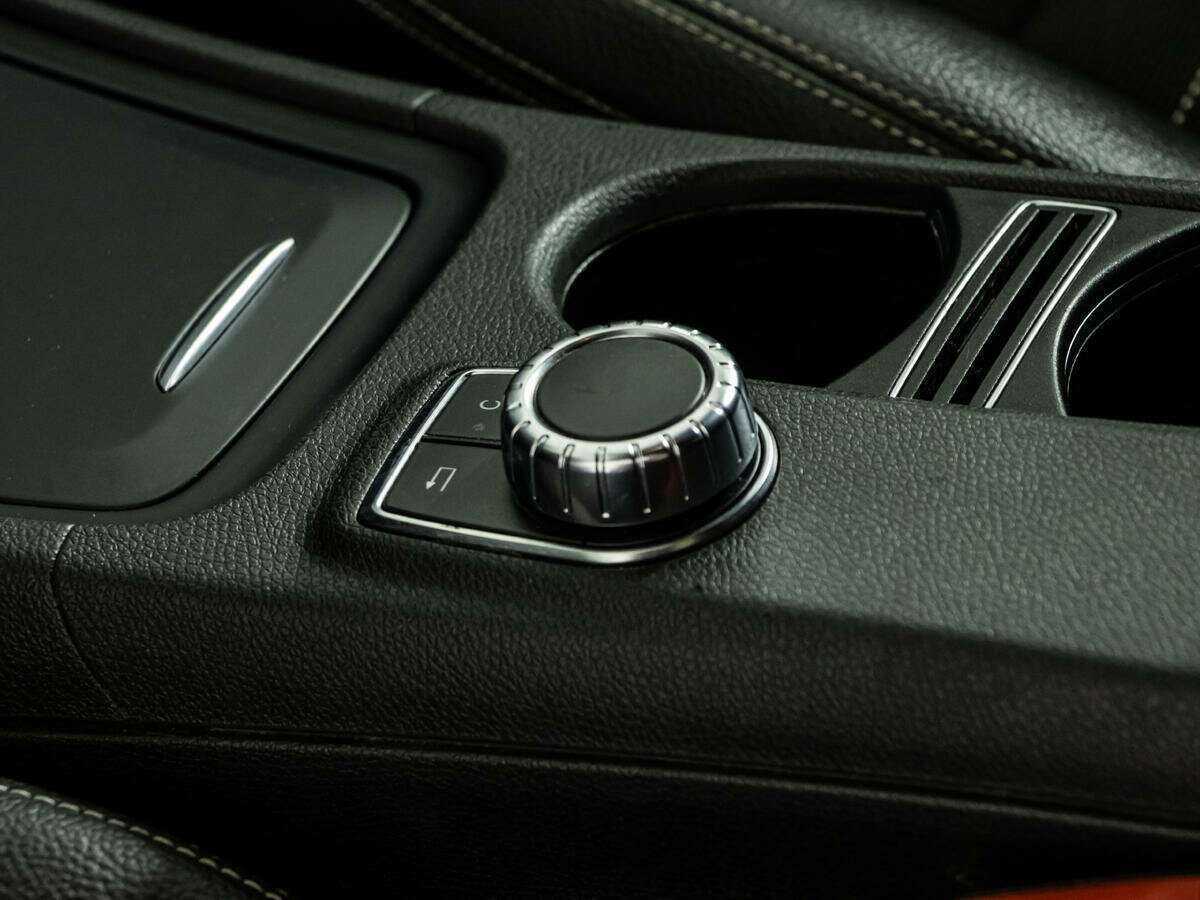 Купить Mercedes-Benz GLA 250, 2015, 245 593 км, фото №17